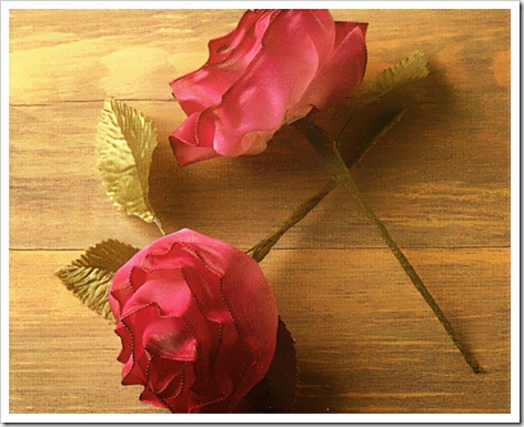 Научите делать розы из атласных лент :: Сибмама - о семье, беременности идетях